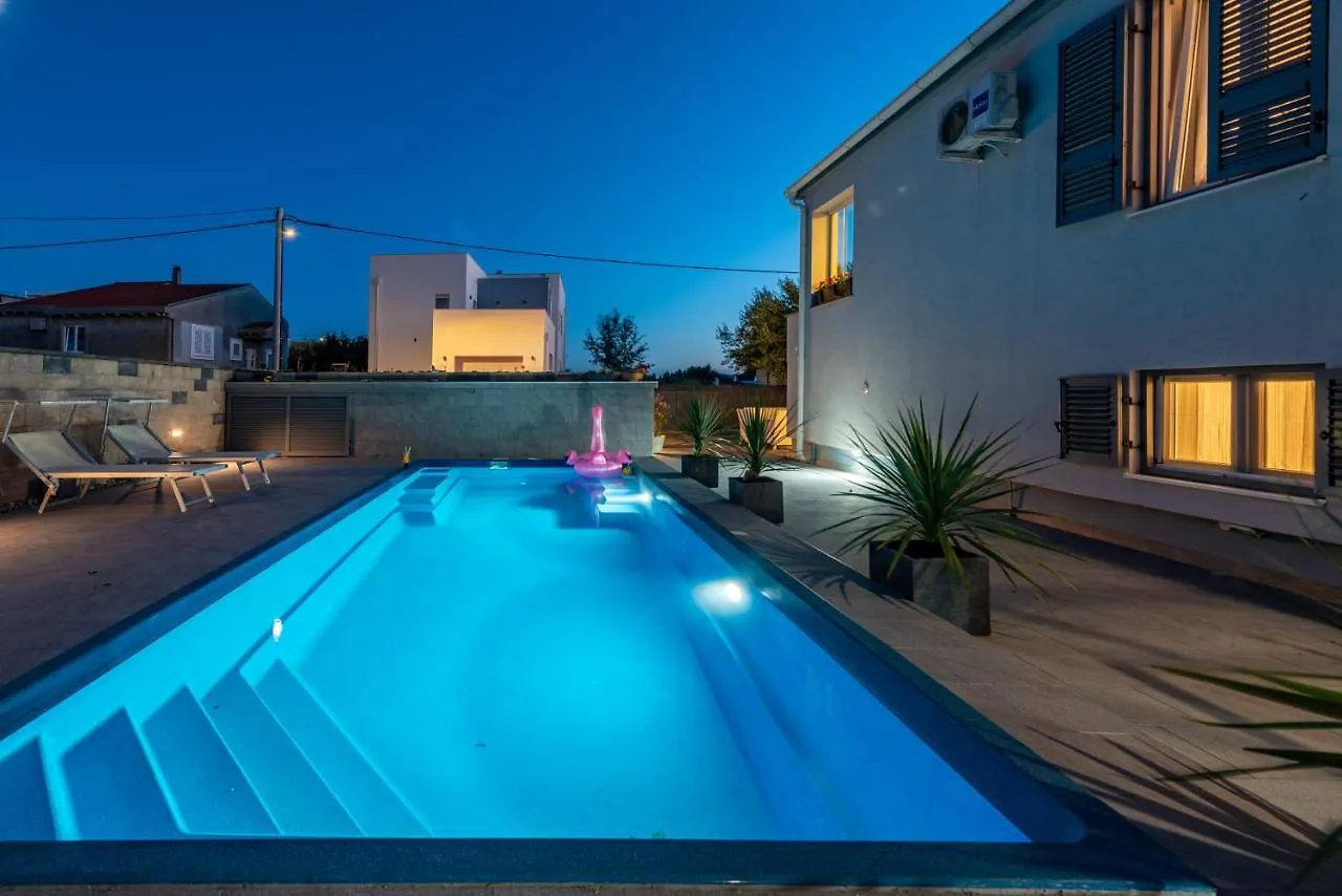 Mery Apartment House Zadar