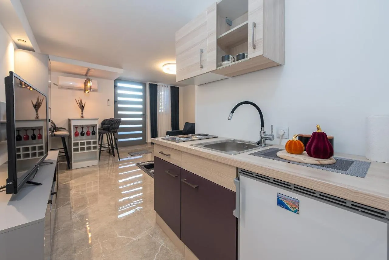 Mery Apartment House Zadar Croatia