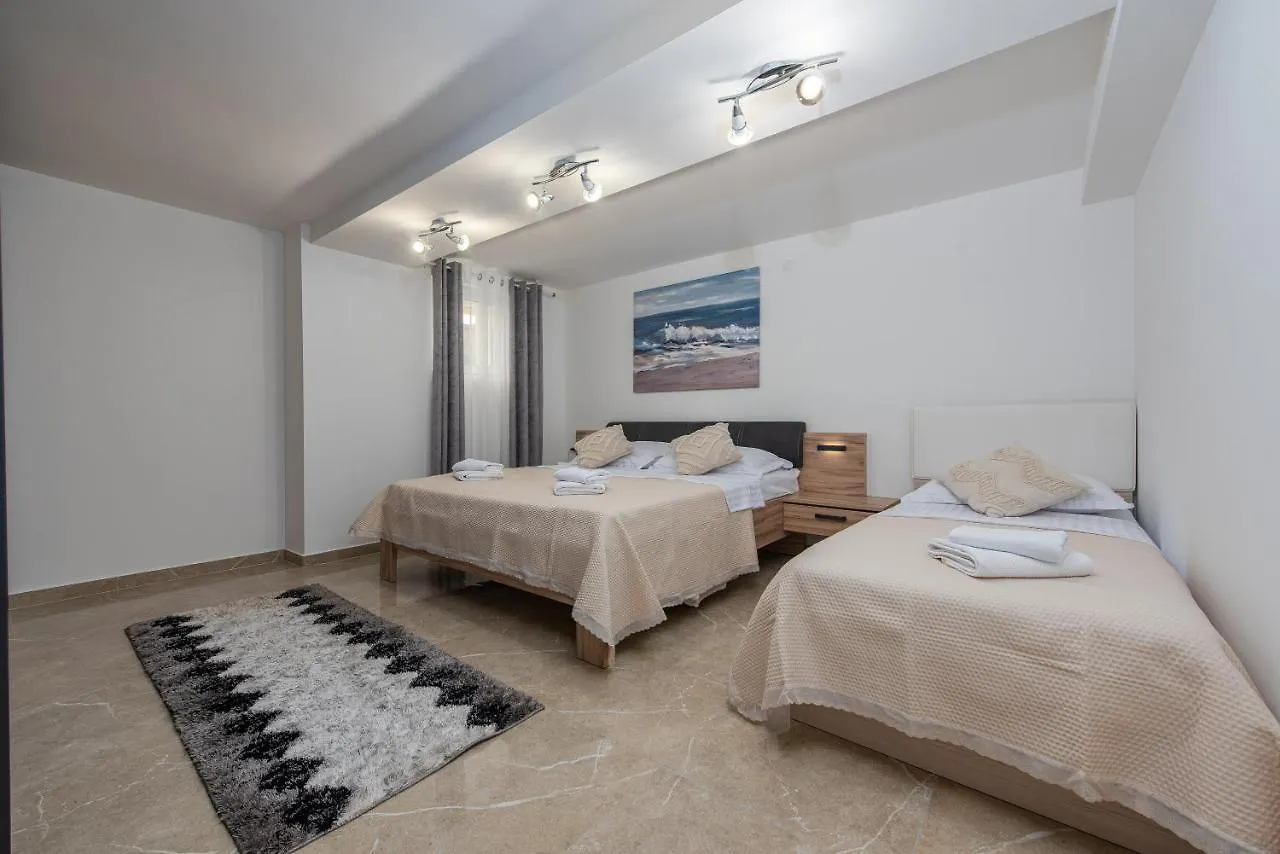 Mery Apartment House Zadar 0*,  Croatia
